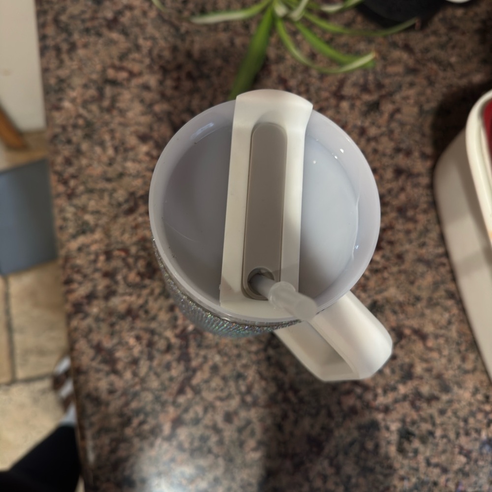 NEW Rhinestone cup - Picture 3 of 3